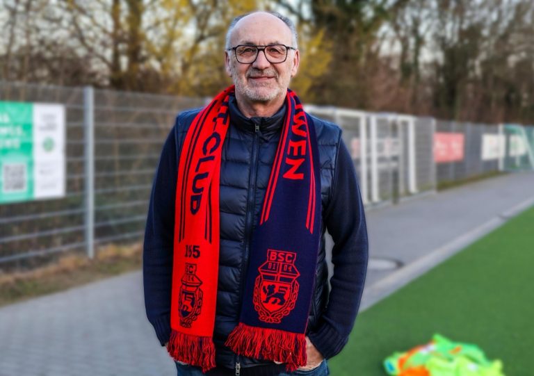 Jürgen Kohler beim Bonner SC Nachwuchs im Sportpark Nord